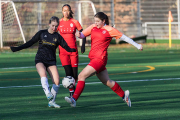 Bild 331 - wBJ VfL Pinneberg2 - Eimsbuttler TV 3 : Ergebnis: 5:0